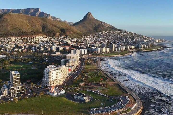 Luxury Cape Town Helicopter Tour and Champagne Sunset Cruise photo 6