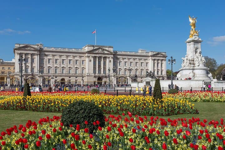 London Calling: Palaces, Parks, Docks and Clocks Walking Tour