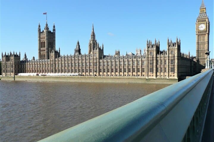 London Calling: Palaces, Parks, Docks and Clocks Walking Tour photo 2