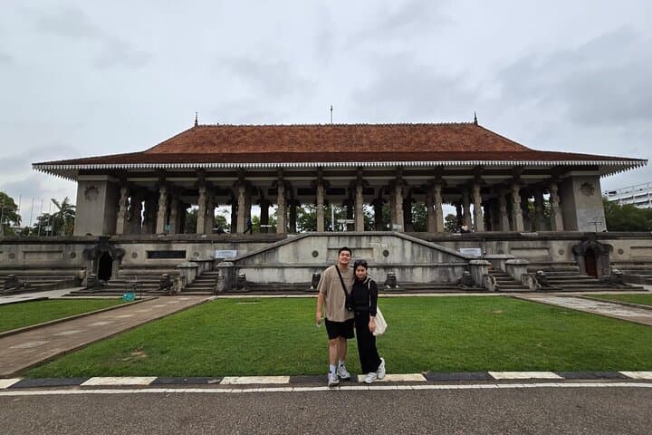 Colombo Tuk-Tuk Heritage & Culture City Tour — Galle Face to Pettah Market photo 2