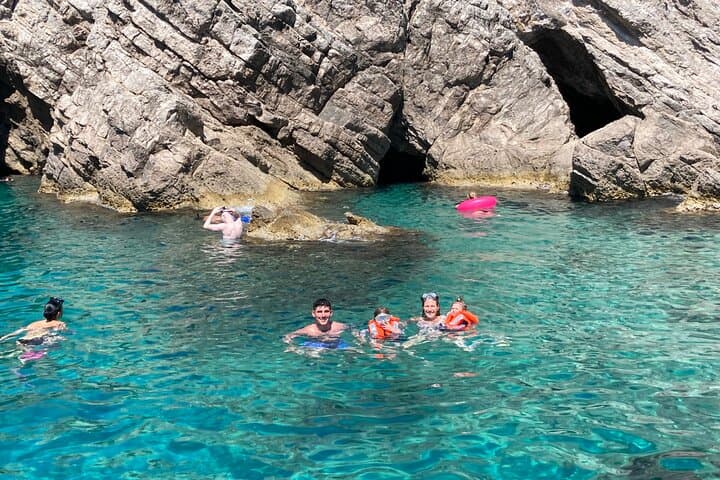 Dubrovnik Premium Small-Group 6 Cave Boat Tour