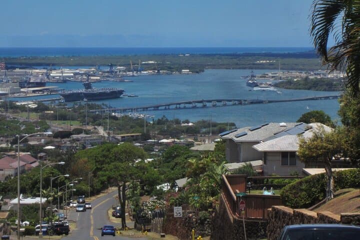 Waikiki to USS Arizona Memorial Shuttle — Pearl Harbor Visitor Guide