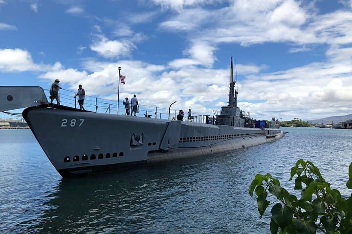 Waikiki to USS Arizona Memorial Shuttle — Pearl Harbor Visitor Guide photo 3