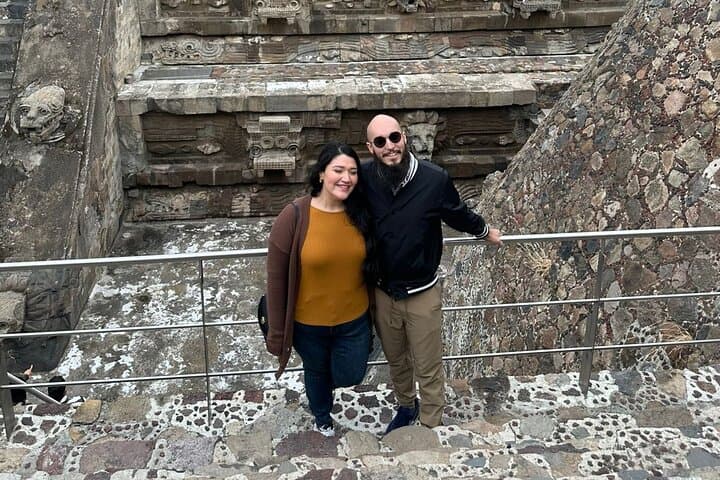 Sunrise Hot-Air Balloon Over Teotihuacan Pyramids with Breakfast photo 2
