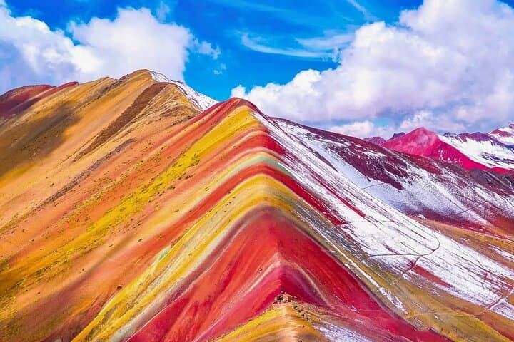 Full-Day Vinicunca Rainbow Mountain Hike from Cusco — 14 km to 5,200 m photo 2