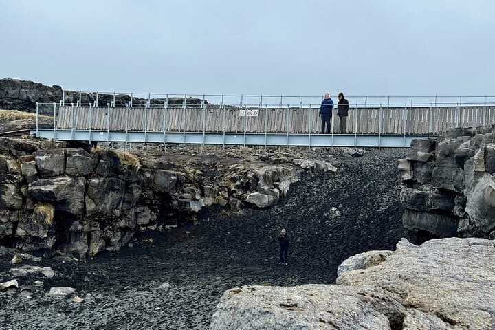 Reykjanes Peninsula Private Tour: Bridge Between Continents, Geothermal Fields & Coastal Cliffs photo 3