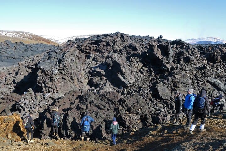 Reykjanes Peninsula Private Tour: Bridge Between Continents, Geothermal Fields & Coastal Cliffs photo 5