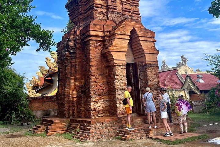 Ta Cu Mountain & Phan Thiet Half-Day: Po Sha Nhu, Cable Car & Dragon Fruit Farm photo 5