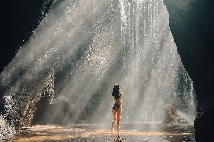 Ubud Waterfalls, Tirta Empul & Tegallalang Private Day Tour