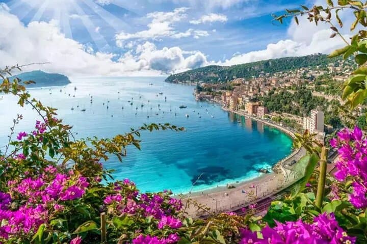 Coastal Drive: Private Nice to Cassis and Marseille 10-Hour Tour
