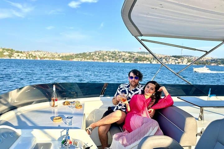 Morning Bosphorus Cruise and Topkapi Palace Afternoon Tour — Istanbul One-Day photo 6