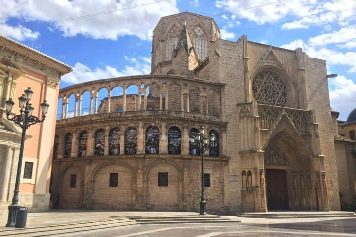 Walking Tour Through Valencia's Old Town: Serranos, Silk Exchange & Central Market
