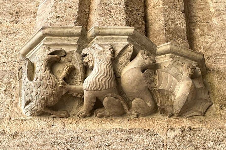 Walking Tour Through Valencia's Old Town: Serranos, Silk Exchange & Central Market photo 2