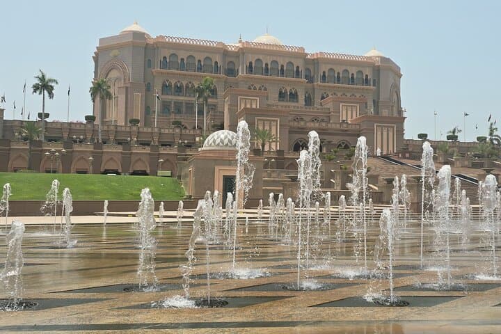 Abu Dhabi Exclusive City Tour: Capital Majesty Private Full-Day Experience photo 3