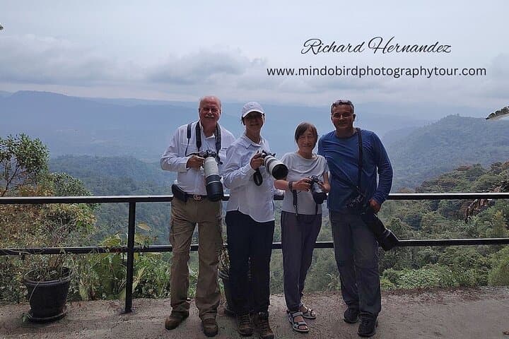 Mindo Cloud Forest Birding Day Tour from Quito with Richard Hernandez photo 5