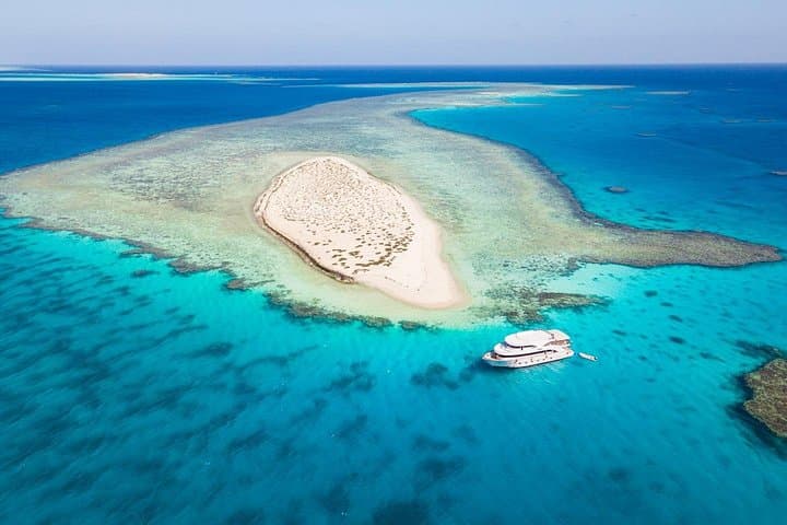 Hamata & Qulaan Islands Red Sea Cruise: 3-Reef Snorkel with Lunch photo 2