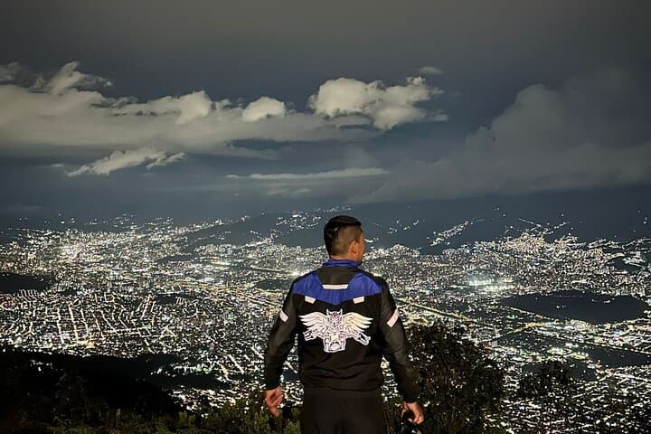 Hidden Balcones: Crossing Medellín's Communes to Arví Park's Best Viewpoint