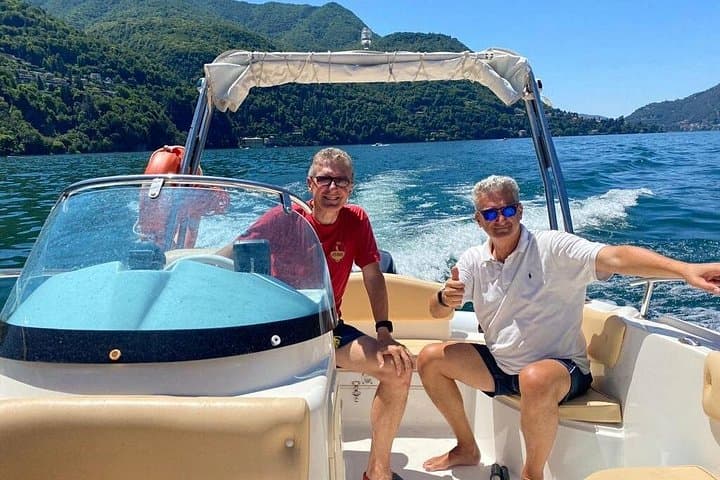 Private 3‑Hour Boat Tour of Lake Como Villas and Scenic Views photo 1