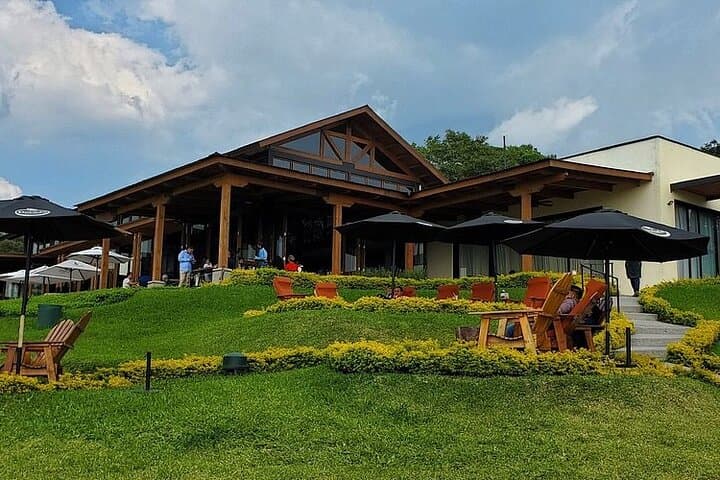 Volcanic Greens: Golfing Amidst Guatemala’s Majestic Volcanoes photo 4