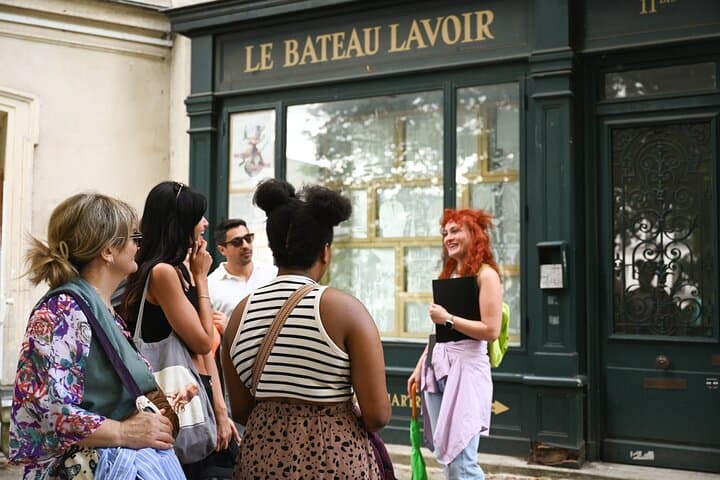 Montmartre Walking Tour: Secret Tales, Croissant Tastes & Sacré-Cœur Views photo 5