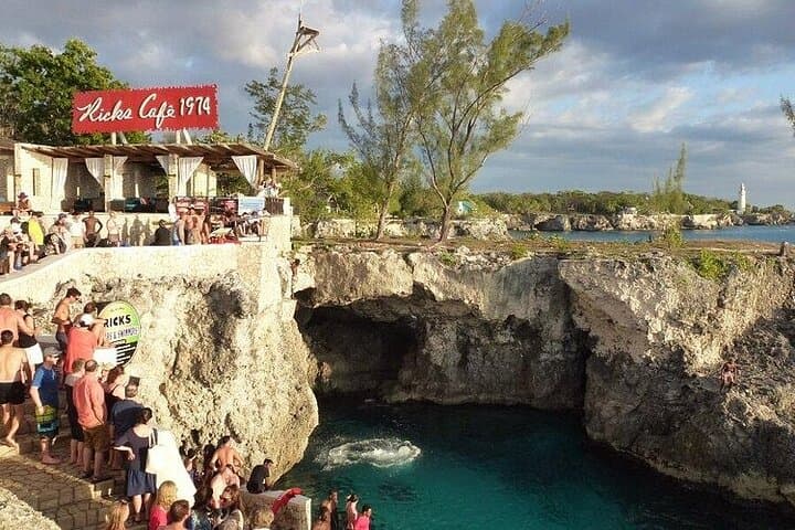 Rick's Café & Seven Mile Beach Private Tour — Negril Day Trip from Montego Bay