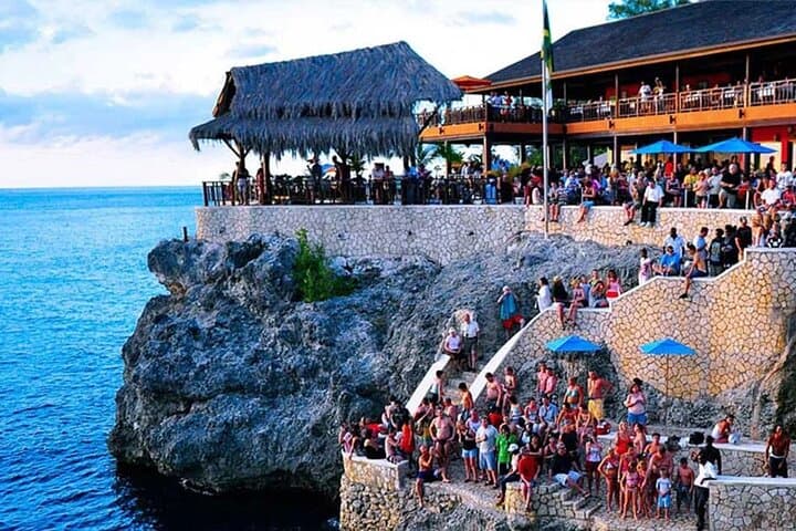 Rick's Café & Seven Mile Beach Private Tour — Negril Day Trip from Montego Bay photo 5