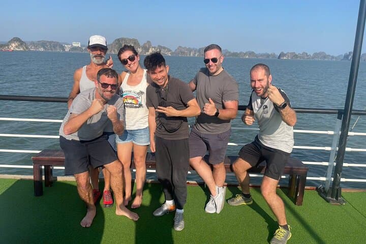 Halong Bay Full-Day Shore Excursion — Cruise, Kayak & Sung Sot Cave photo 2