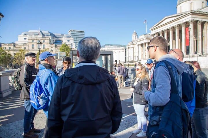 Crown & Monarchy Guided Walking Tour in London — Buckingham Palace to Westminster photo 2
