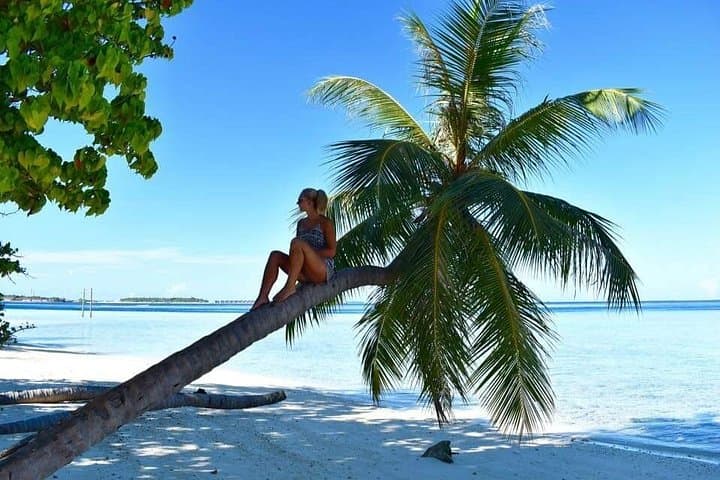 4-Night Maldives Local Island Experience: Snorkel, Sandbanks & Cultural Tours from Malé