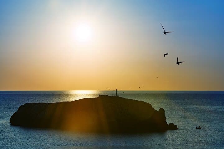 Private Boat Tour in Polignano: Caves, Swimming & Aperitif photo 5