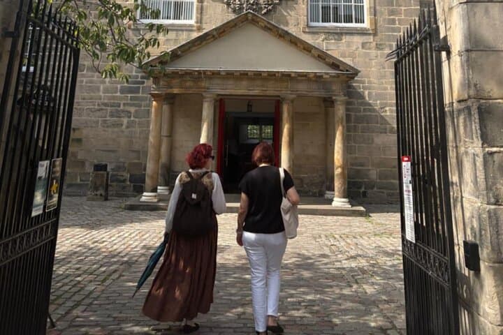 Jacobite History & Outlander Filming Tour of Edinburgh's Old Town photo 2