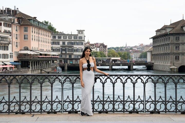 Zurich Photographic Walking Tour: Professional Photo Session on the Limmat photo 1