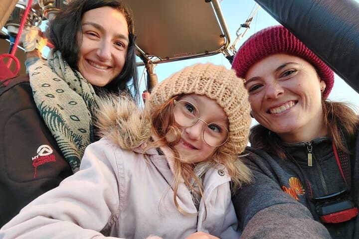 Sunrise Yarra Valley Balloon Flight with Breakfast & Melbourne Pickup photo 4