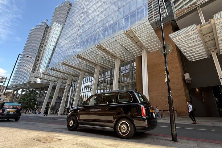 Panoramic Private Black Taxi Tour of London — 4-Hour Highlights photo 2