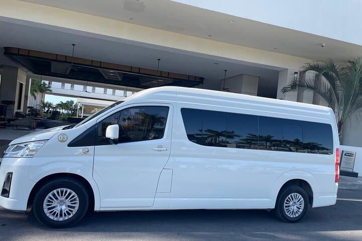 SJD Airport Private Transfer: Tourist Corridor & Puerto Los Cabos Round-Trip photo 3