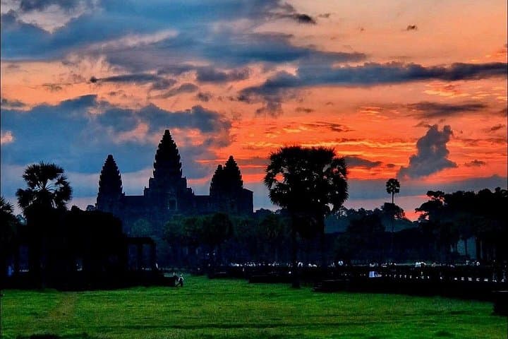 Private Angkor Wat Highlights Tour (Sunrise Option) — Angkor Wat, Bayon & Ta Prohm photo 3
