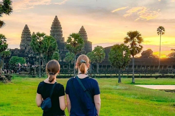 Private Angkor Wat Highlights Tour (Sunrise Option) — Angkor Wat, Bayon & Ta Prohm