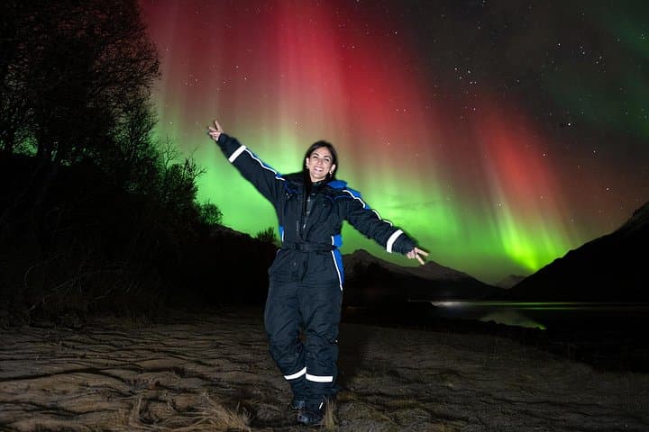 Tromsø Northern Lights Minibus Chase — Small-Group Aurora Tour with Professional Photos photo 4