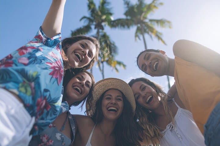 Creative Soul Scavenger Hunt in Waikiki, Oahu — Interactive Walking Game photo 4