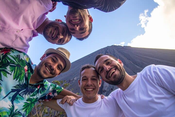 Creative Soul Scavenger Hunt at Hawaiʻi Volcanoes National Park — Interactive Volcano Adventure