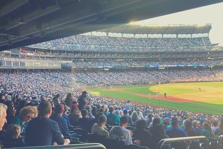 Seattle Mariners Game at T-Mobile Park — Tickets, Transit & Game-Day Guide photo 3