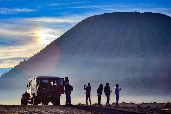 Mount Bromo Private Sunrise Tour from Surabaya — Jeep Sunrise & Crater Hike photo 5