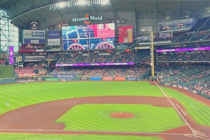 Minute Maid Park: Live Houston Astros Baseball Experience in Downtown Houston photo 2