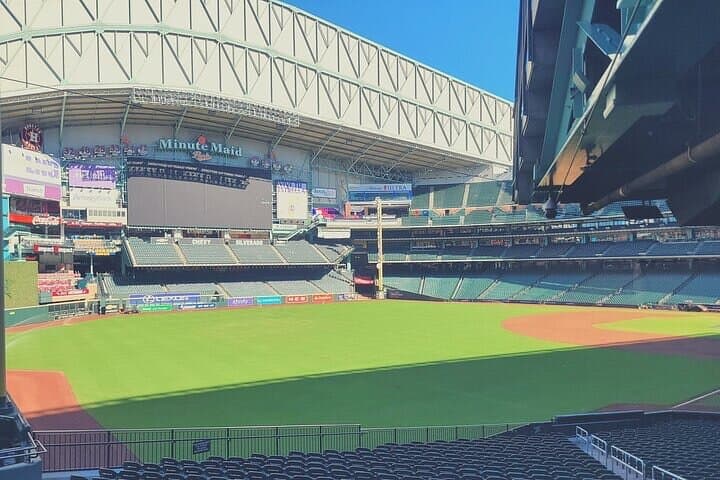 Minute Maid Park: Live Houston Astros Baseball Experience in Downtown Houston photo 4