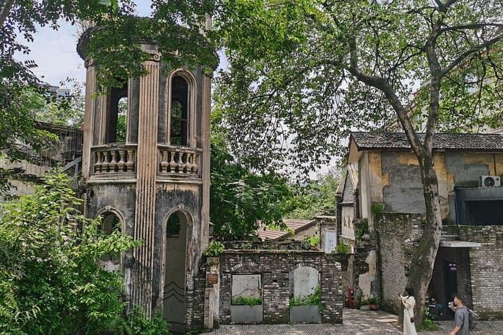 Chongqing Half-Day Walking Tour — Shancheng Alley & Huangge Ancient Road photo 4
