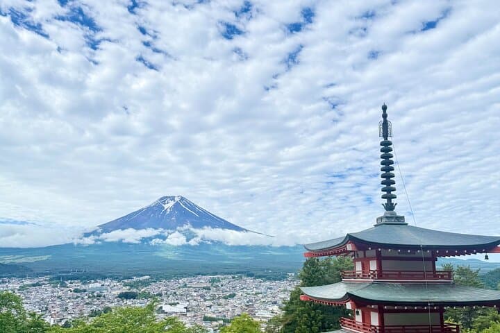 Private Mt. Fuji Taxi Tour: Hidden Viewpoints, Caves & Cultural Stops from Tokyo photo 1