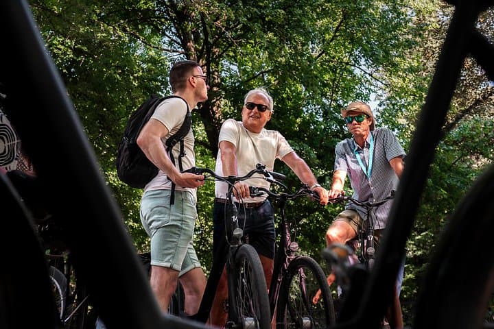 Munich Bike Tour: 3-Hour Small-Group Ride Through Parks, Plazas & Beer Gardens photo 4