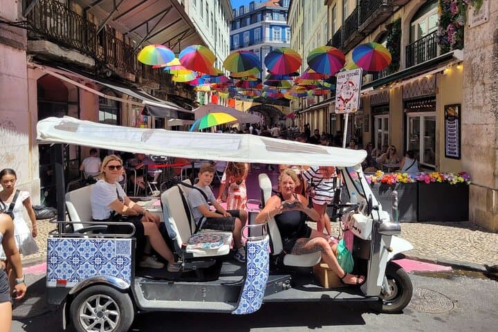 Lisbon TukTuk Food & Wine Tour: Art, Viewpoints and Local Flavors in 3.5 Hours