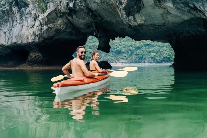 Halong Bay 2D1N Luxury Sea Star Cruise — Kayak, Titop Island & Surprise Cave photo 2