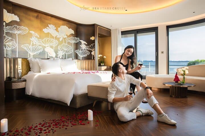 Halong Bay 2D1N Luxury Sea Star Cruise — Kayak, Titop Island & Surprise Cave photo 3